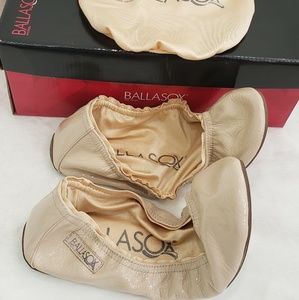 Ballasox Nude Foil Patent travel flats